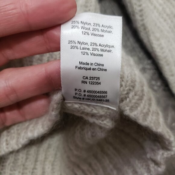 Talula Aritzia Cropped Loose Knit Turtleneck Sweater Mohair Wool Blend Sz XS - Picture 6 of 10